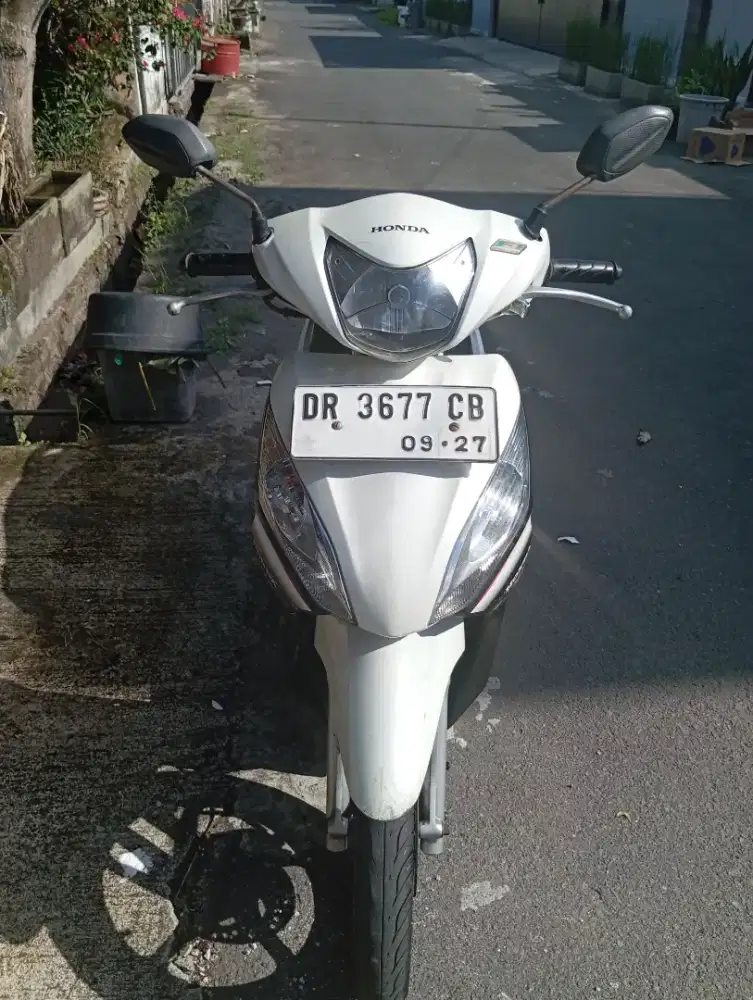 Honda Spacy  2012