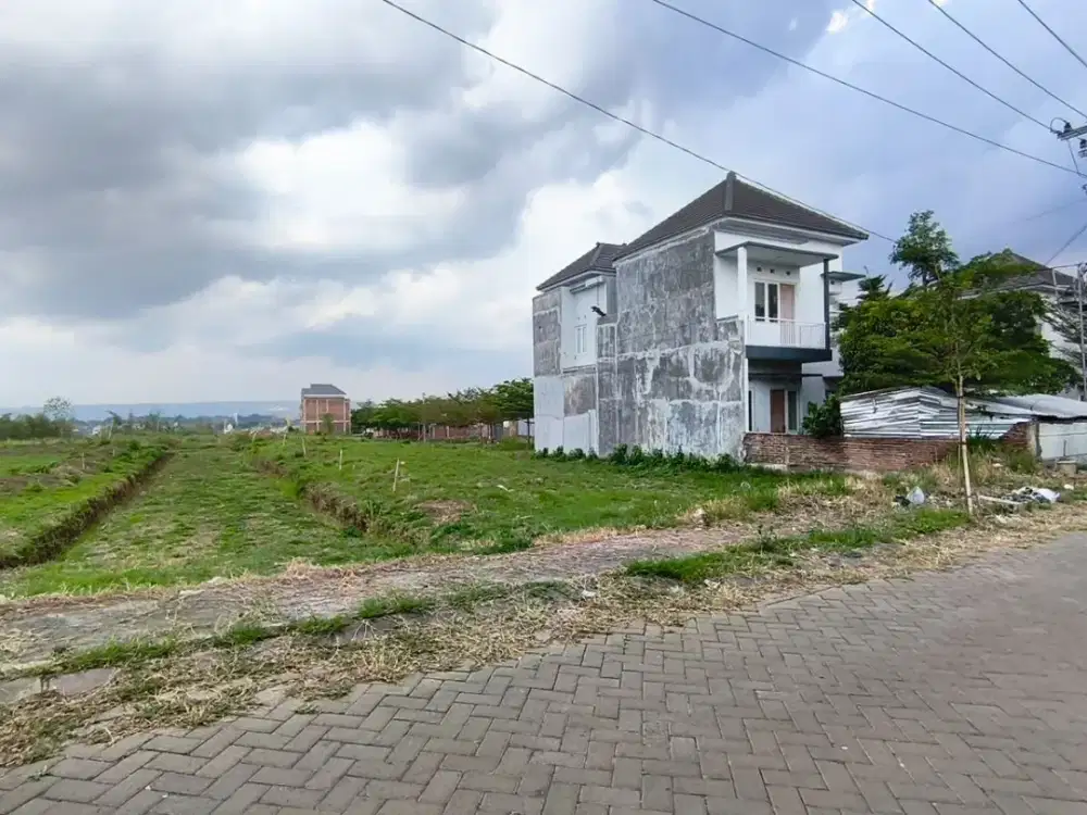 Tanah Kavling Dekat UNMER – View Menarik, Area Perumahan Elite