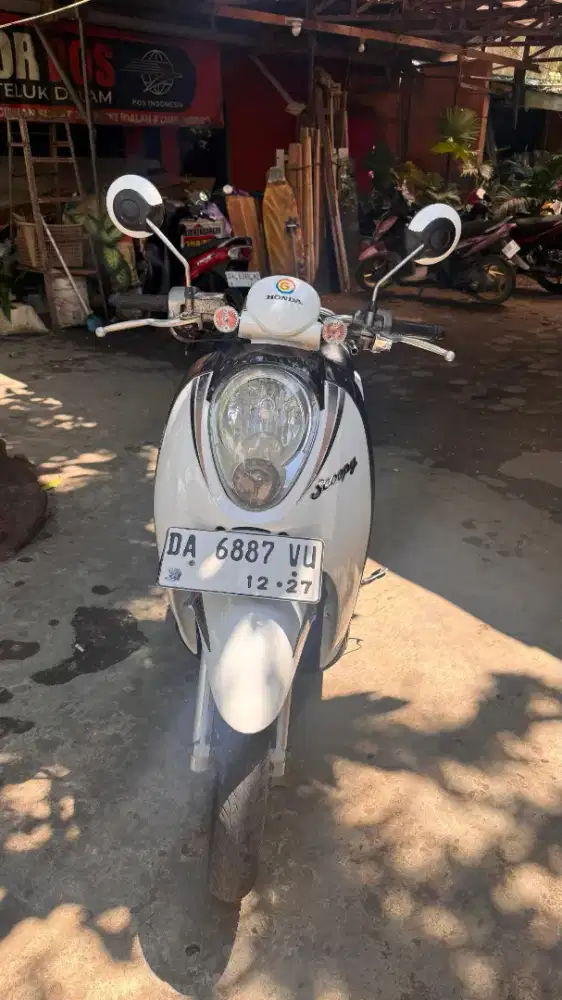 Di jual motor honda scoopy karbu 2012