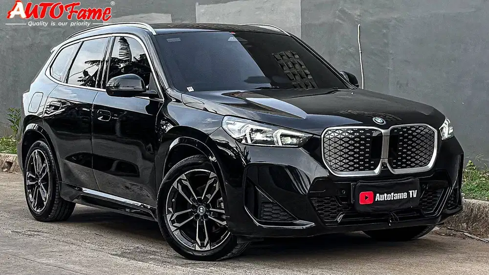 BMW iX1 eDrive20 M Sport NIK 2024 Akhir Black On Black Full Original