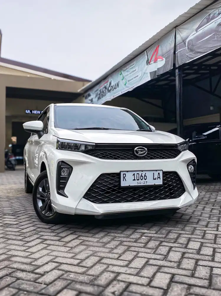 Xenia 1.3 R CVT 2022 Putih