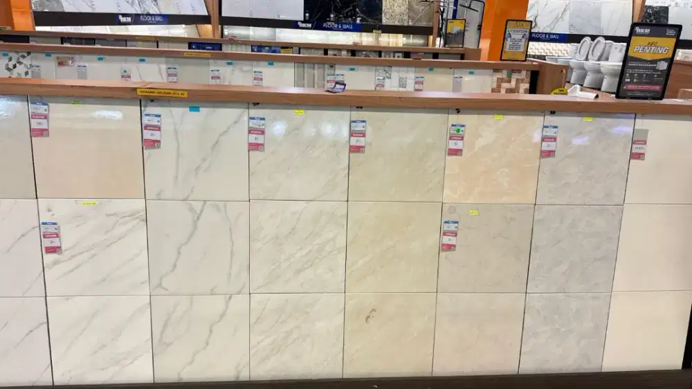 KERAMIK GLOSSY UKURAN 40X40