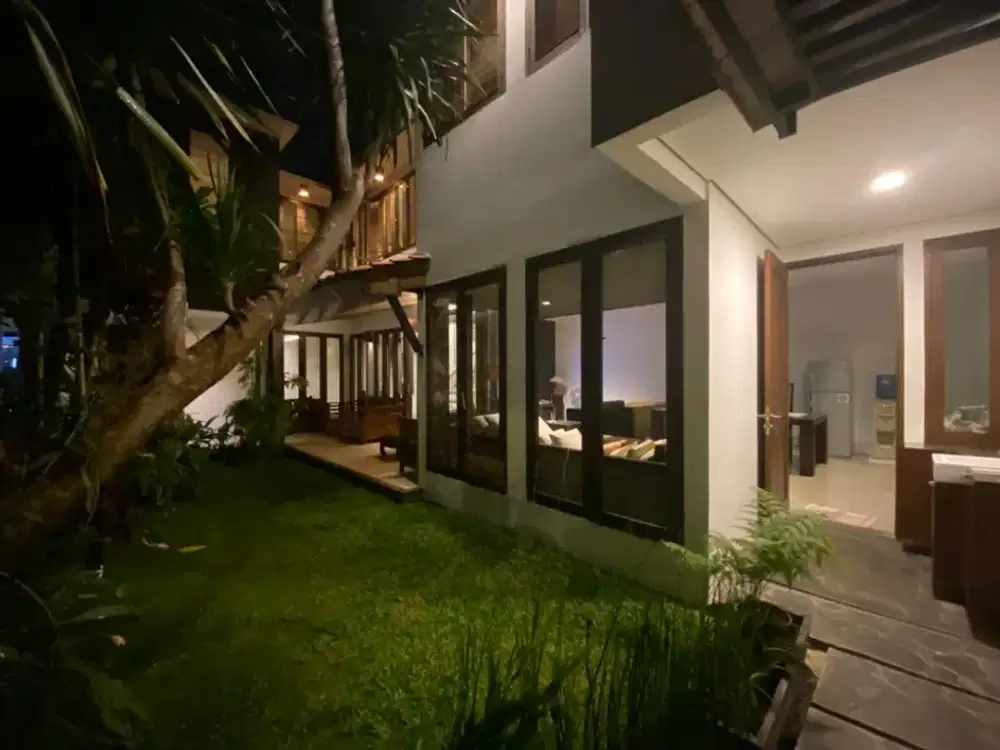 DIJUAL Rumah Klasik Terawat di Komplek Dosen Cigadung Dago Bandung Kota