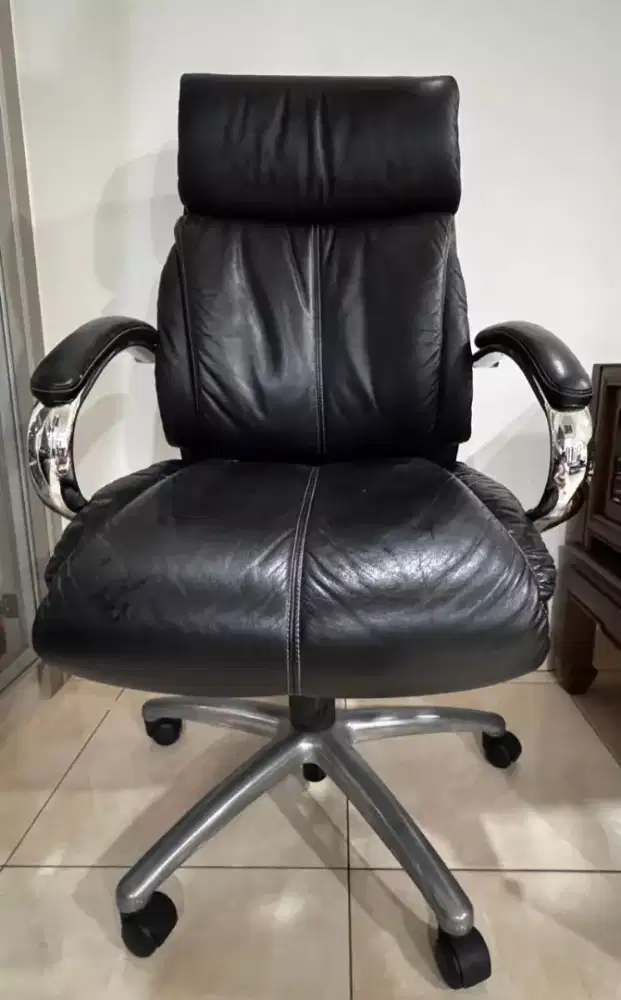 Kursi kantor eksekutif informa