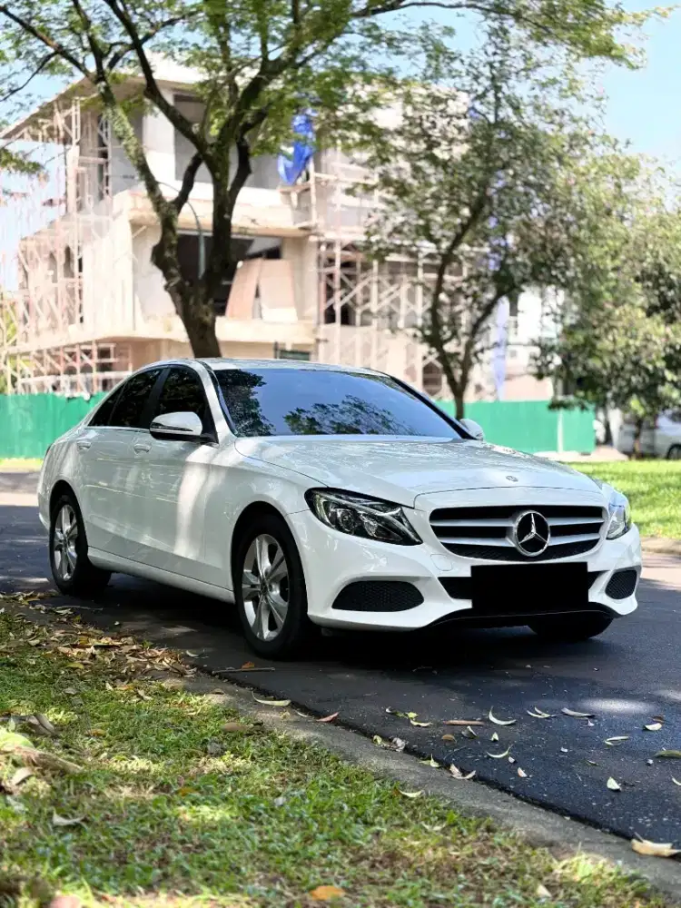 Mercedes Benz C200 2018  C-CLASS