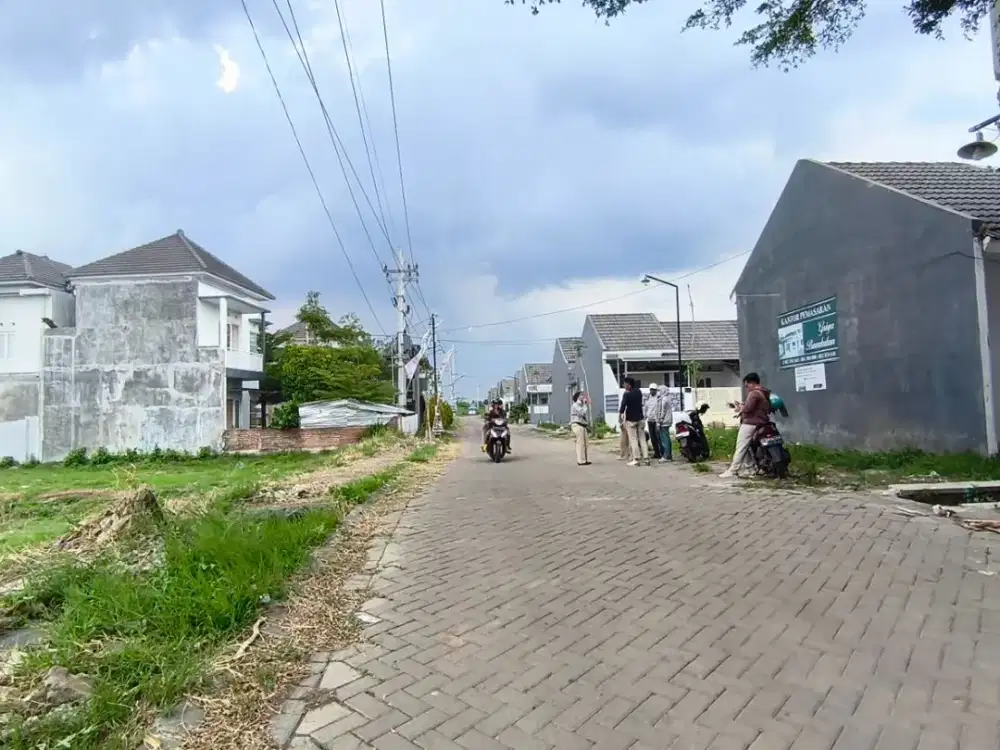 Tanah Siap Bangun Dekat UNMER – View Bagus, Cocok untuk Investasi