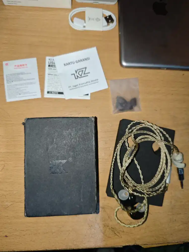 IEM KZ Zar Mic Fullset Like New