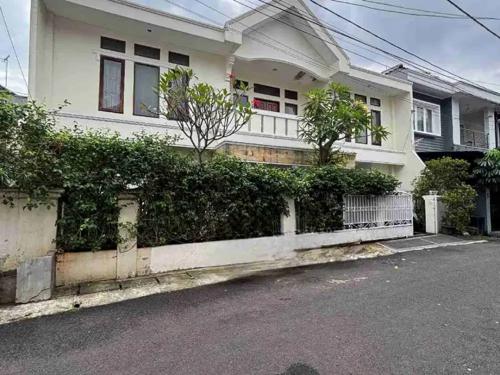 Di Jual Cepat Rumah Murah siap huni lokasi startegis di Cempaka Putih Jakarta Pusat