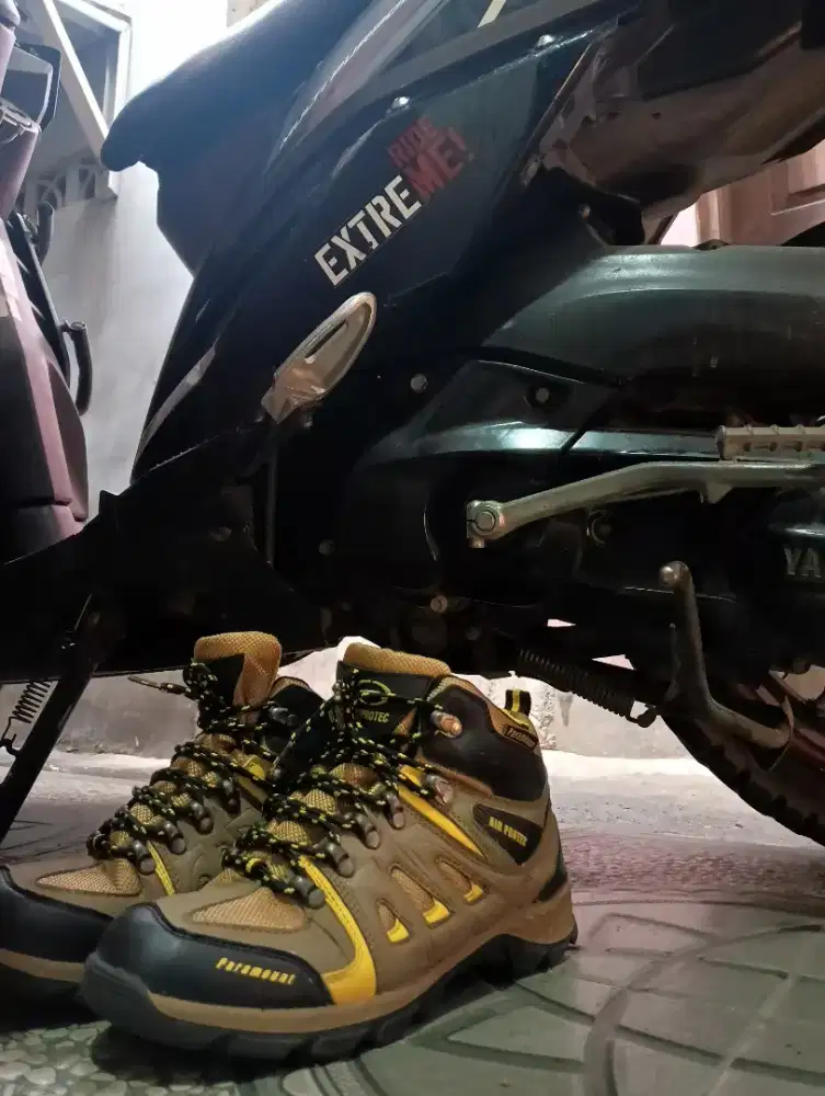 DI JUAL SEPATU GUNUNG AIR PROTECT