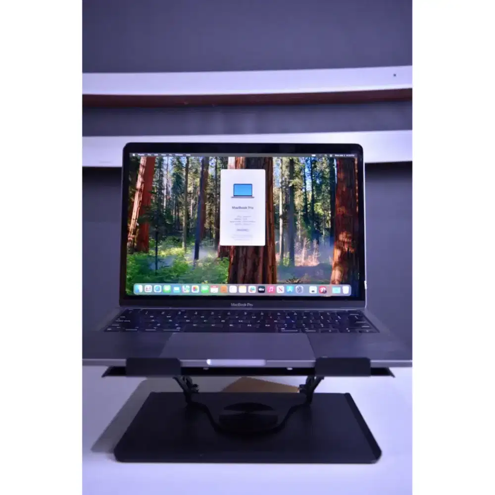MACBOOK PRO M1 8GB RAM 512GB SSD RETINA MULUS GOOD CONDITION.