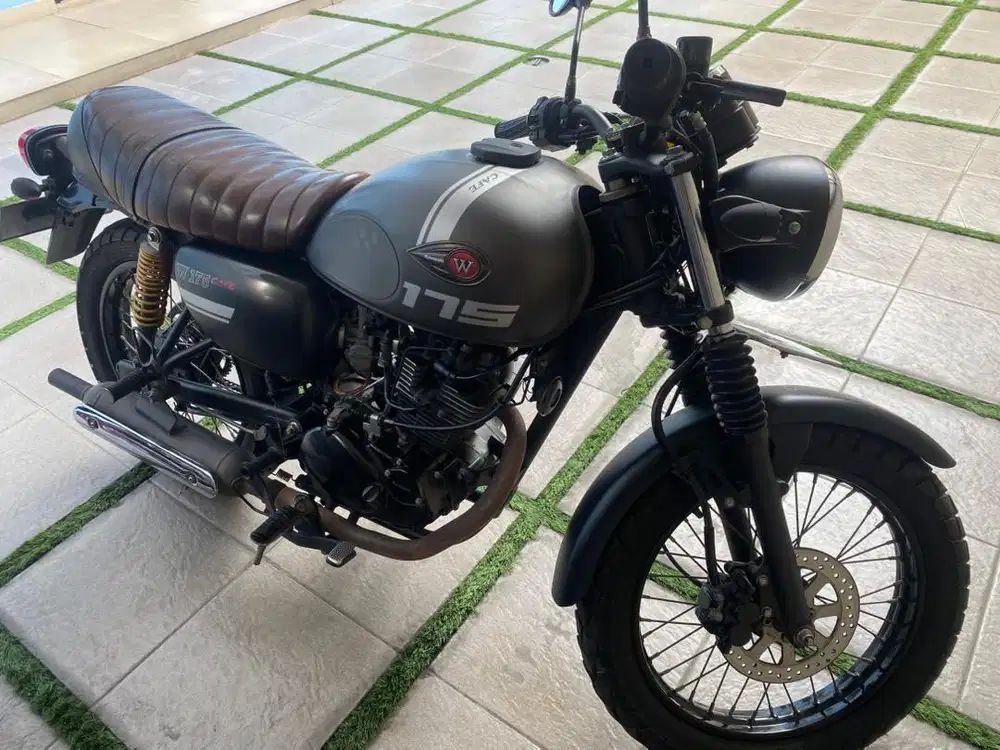 Dijual Kawasaki W175 CAFE 2019 Mulus terawat nego tipis