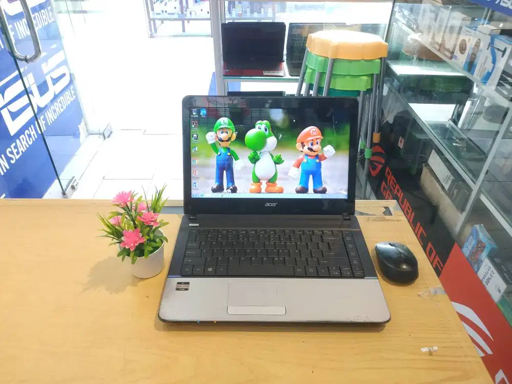 LAPTOP DIJUAL ACER E1-421 RAM 4GB HDD 320GB