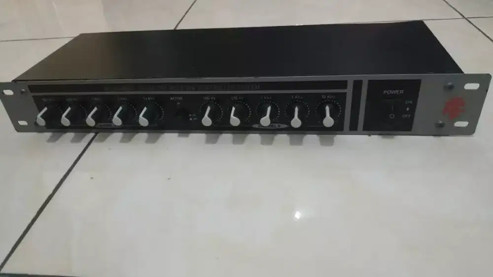Dijual equalizer rakitan