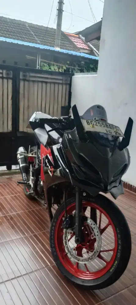 Cbr tahun 2017 modif ala² 250cc