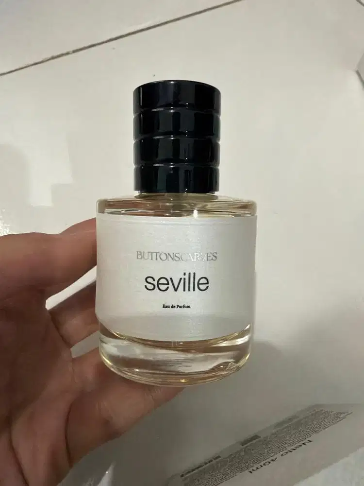 Buttonscarves edp seville
