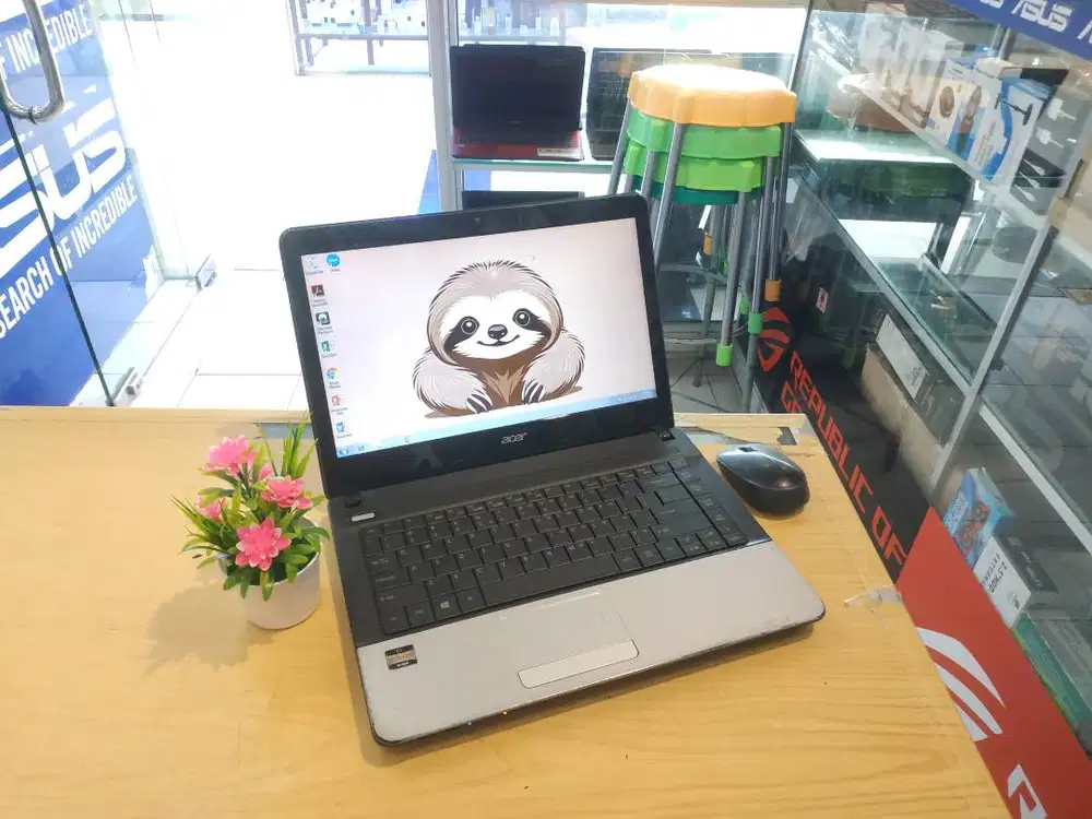 dijual laptop sekolah acer e1-421 ram 4gb hdd 320gb