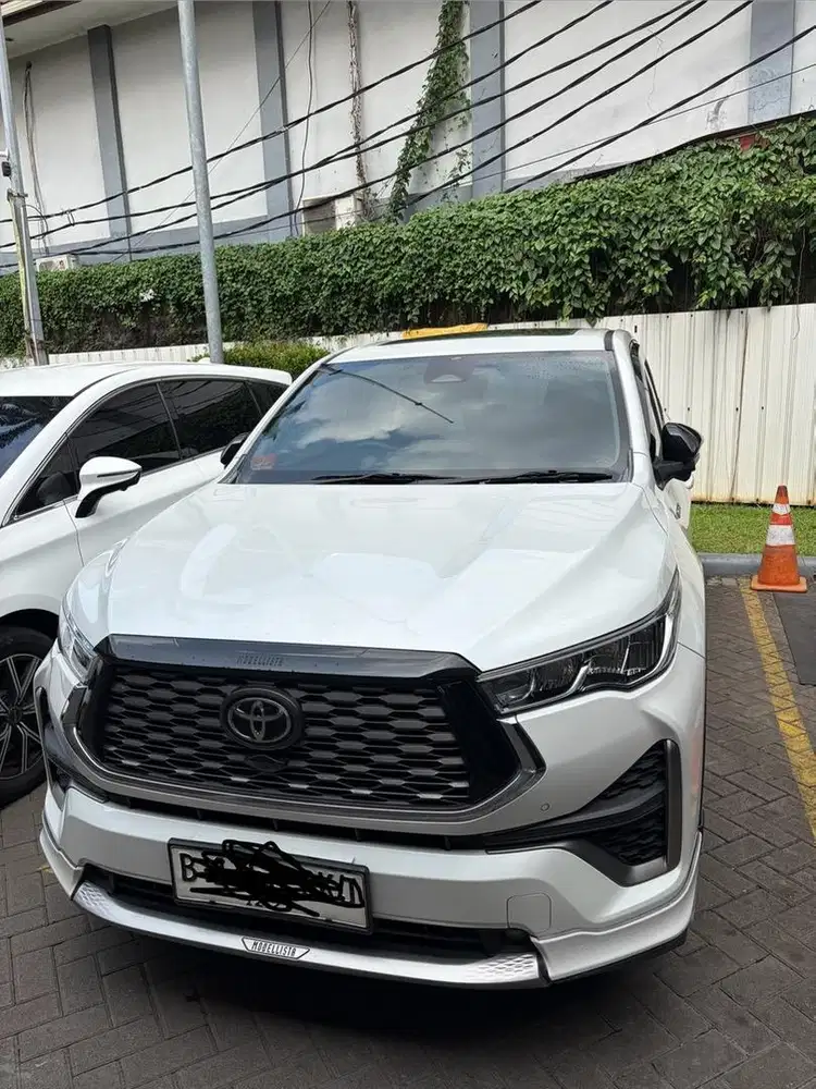 Cash innova zenix Q Hybrid km 40 ribu terawat
