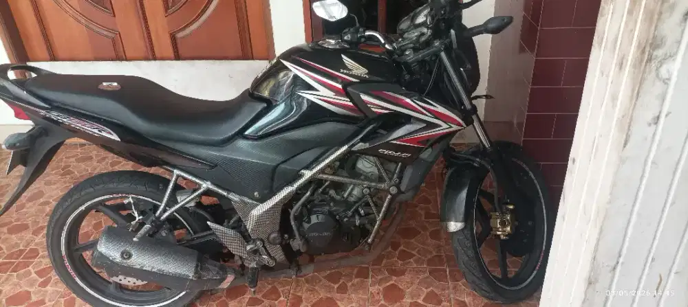 Jual motor honda CB150R