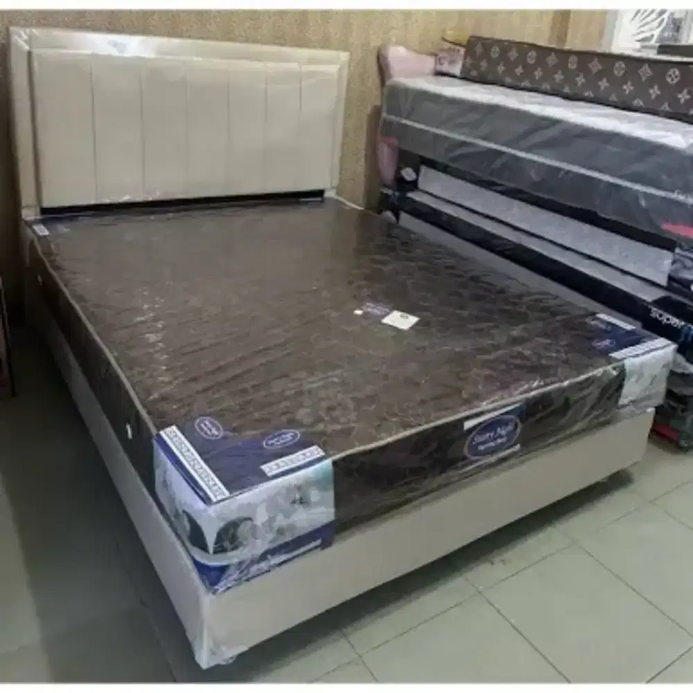 Kasur Spring Bed Black