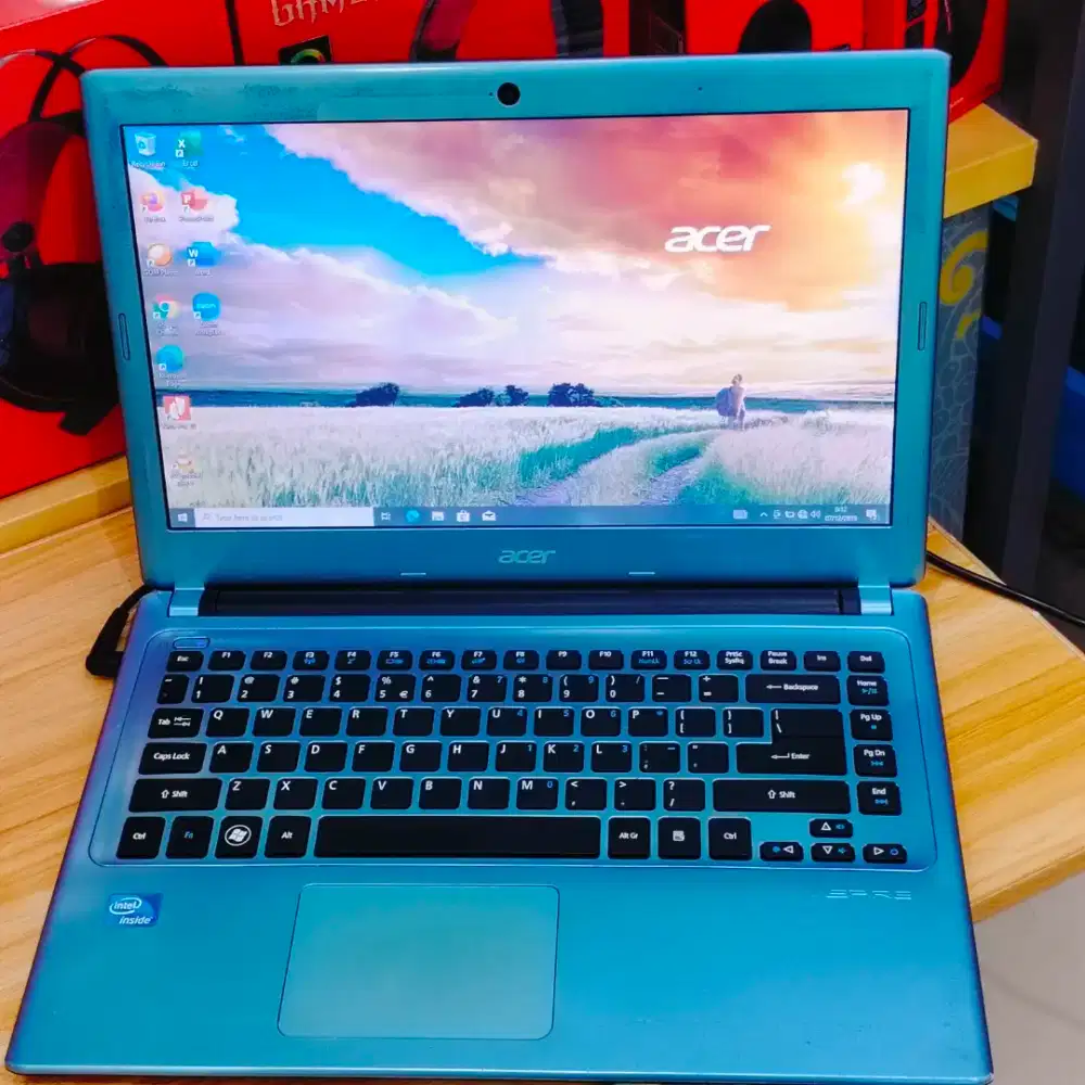 Di Jual Laptop Acer Aspire V5-431 RAM 8GBSlim Design Siap Pakai Murah!