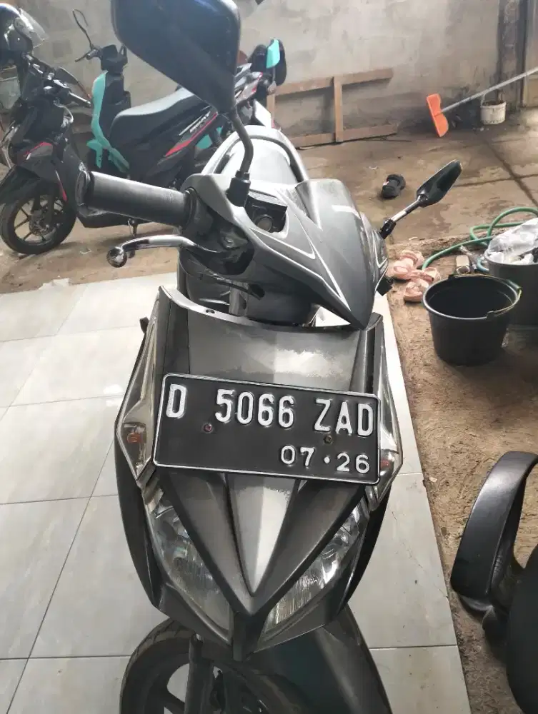 Di jual motor vario 2011 siap pakai