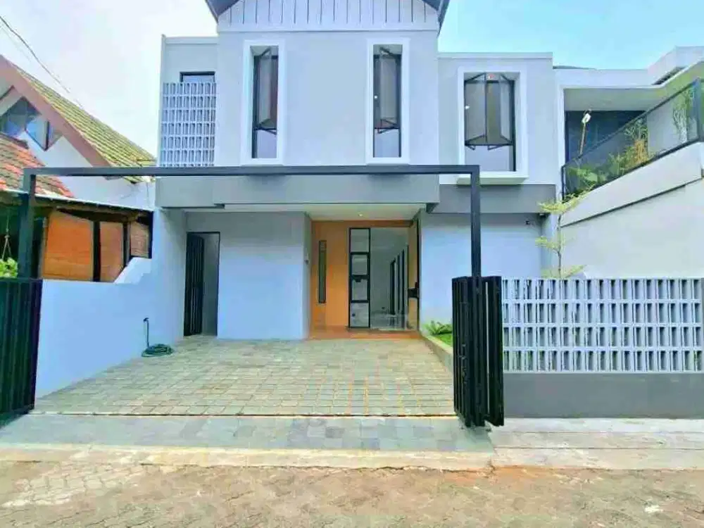Rumah Bagus Siap Huni Di Bintaro Sektor 2. Aman Dan Nyaman.