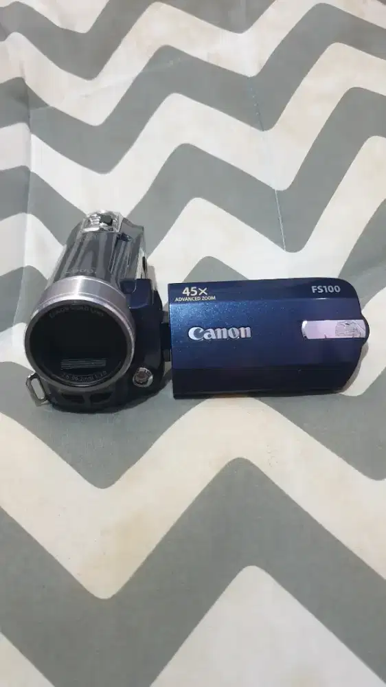 Handycam Canon FS100