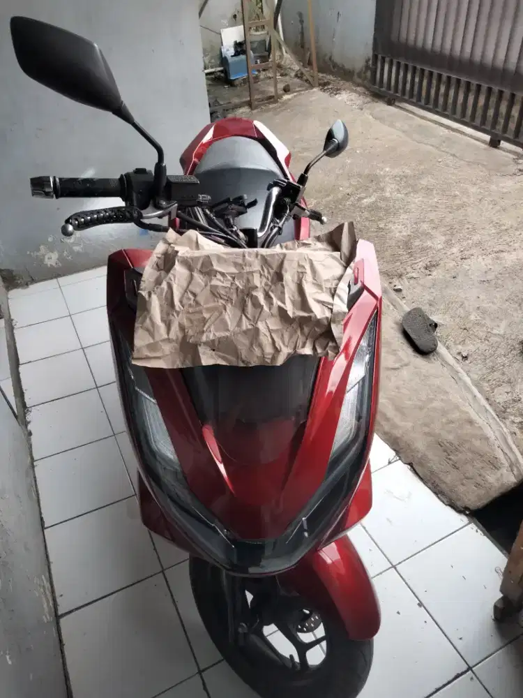 Pcx 160 cbs, body mulus lecet pemakaian sedikit, mesin aman