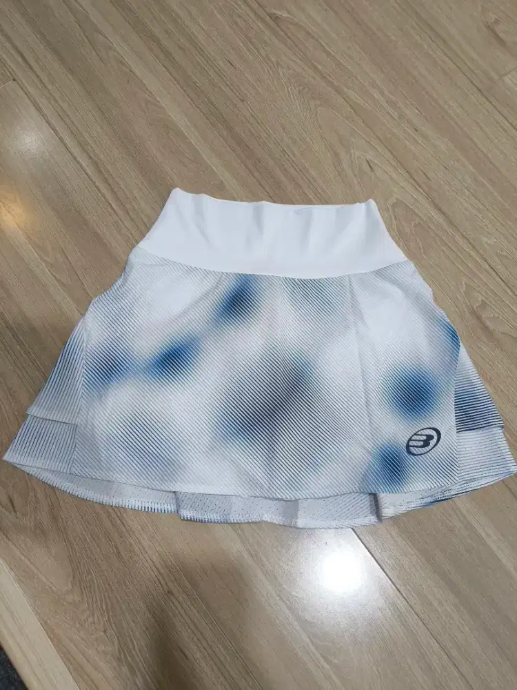 BULLPADEL SKIRT DAUGA WHITE BLUE ORIGINAL PRELOVED