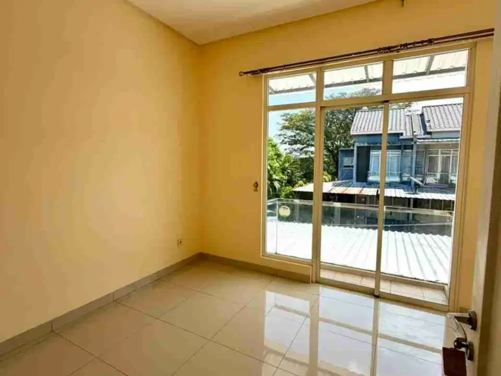 DIJUAL RUMAH MURAH 2 LANTAI POSISI HOEK DI RESIDENCE ONE SERPONG