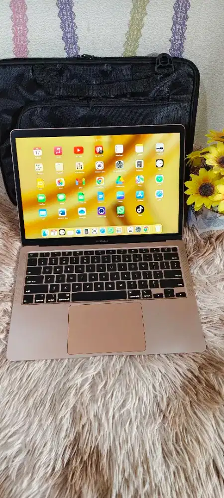 Macbook Air 2020 Retina/Core i3/RAM 8GB/SSD 256GB/13 RETINA