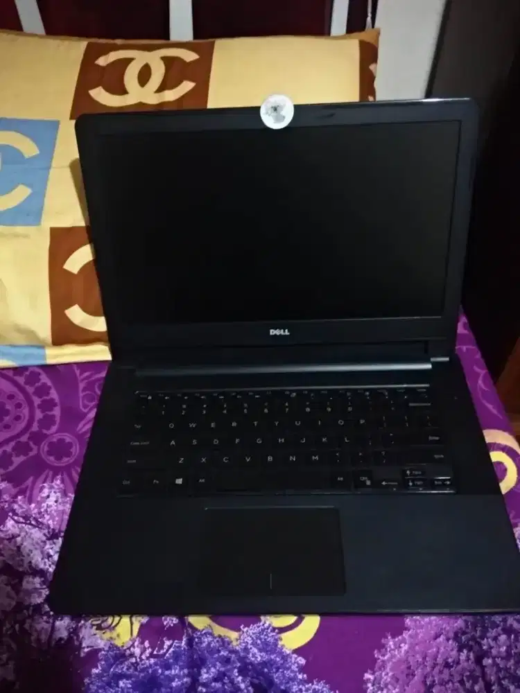 LAPTOP DELL i 3 ram 4