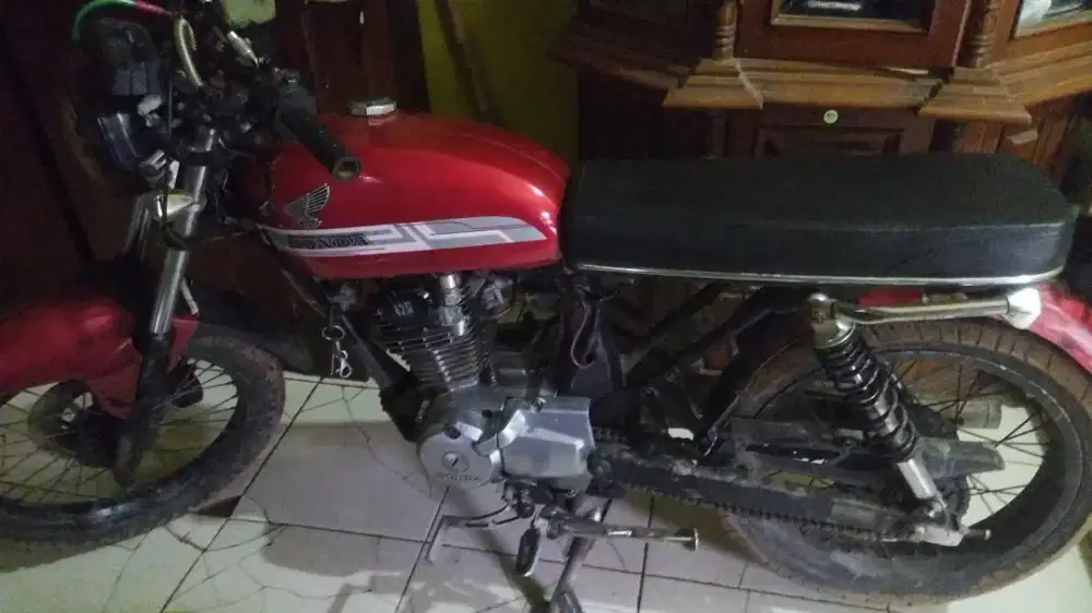 Di cari mekanik sepeda motor