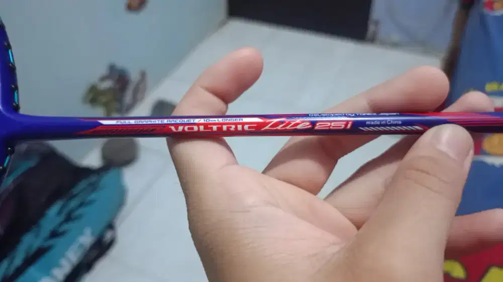 Raket Yonex Voltric