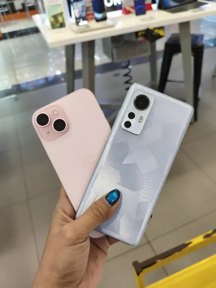 FOR SALE IPHONE 15 & XIAOMI 12