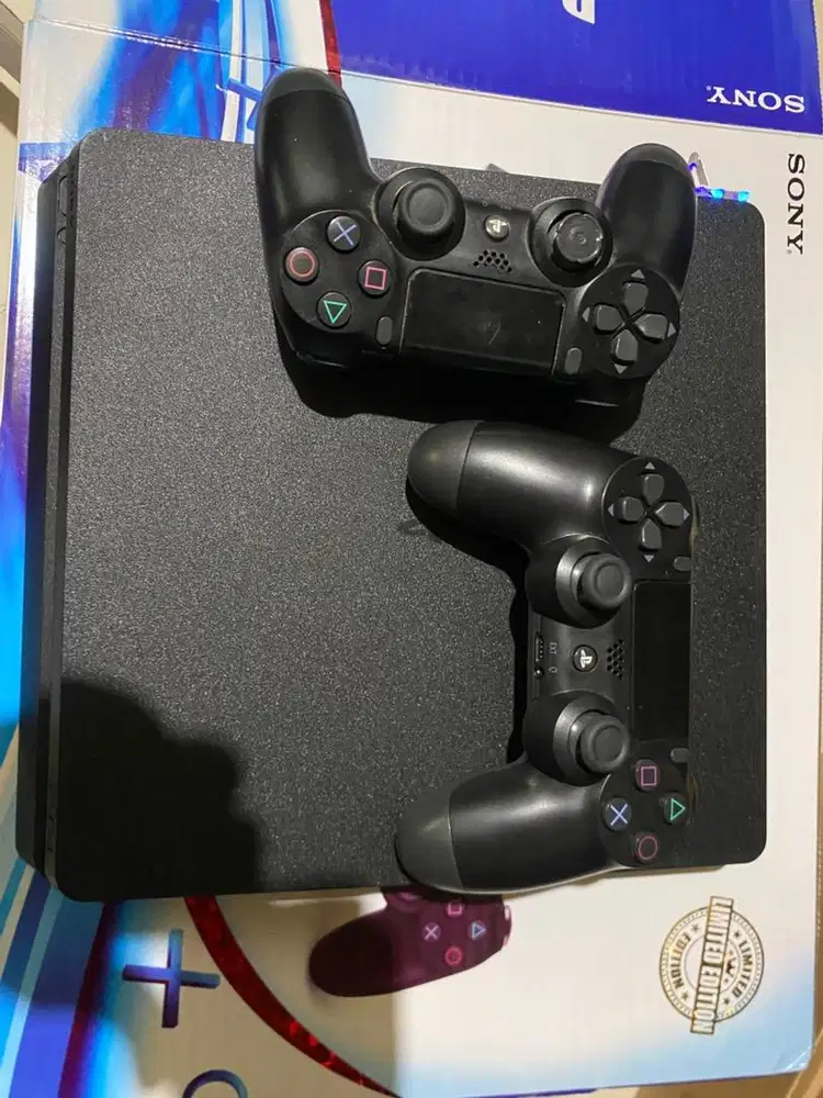 dijual ps 4 slim 1 tb
