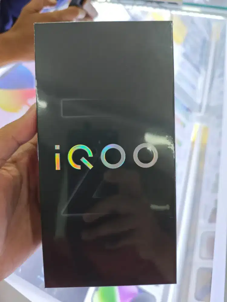 Vivo iqoo Z10 5G 256gb ram 8gb dan8/128 lebihdr V60 lite garansiresmi