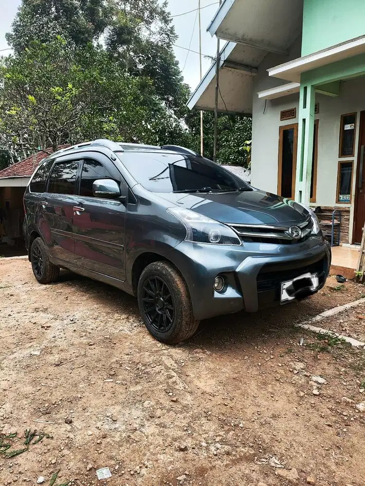 Jual santai xenia M tahun 2012 F cianjur