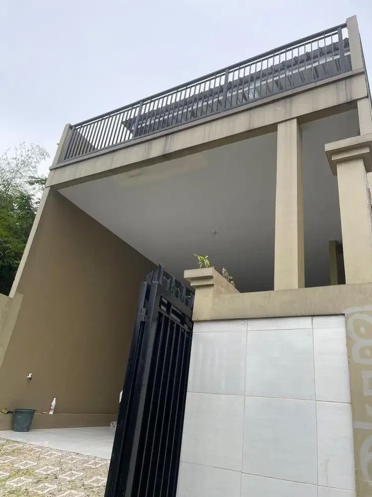 Rumah 4 carport 3kt 2km Kota bogor