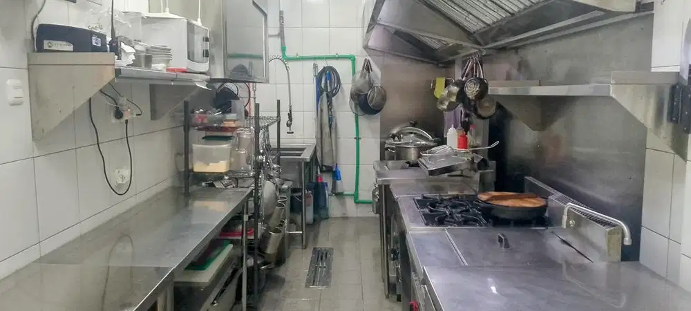 Dibutuhkan segera crew kitchen