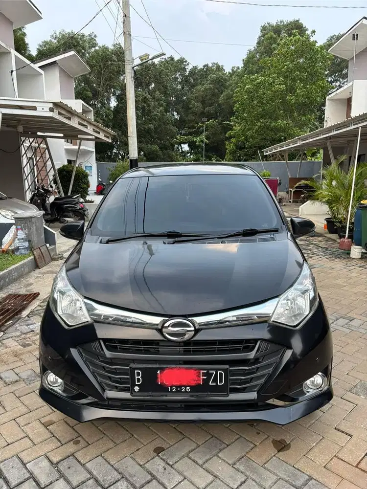 Fore sale Daihatsu Sigra R Mt 2016 akhir