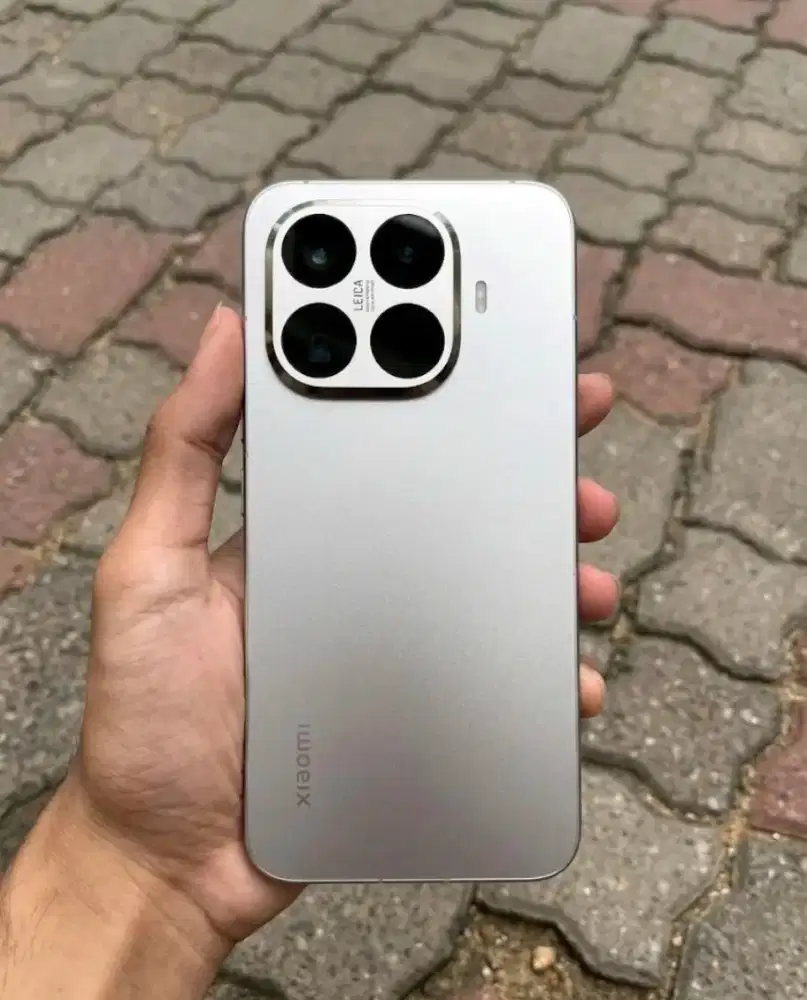 Mhr/tt Xiaomi 15t pro (12/512) HP cas mulus no minus