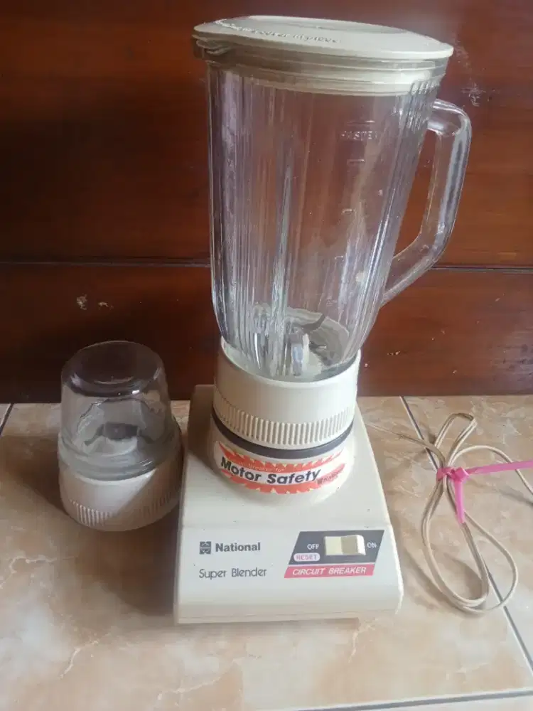 Blender merek National