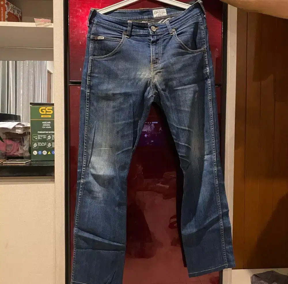 Jeans wrangler spencer size 32 slim fit stretch original no eiger