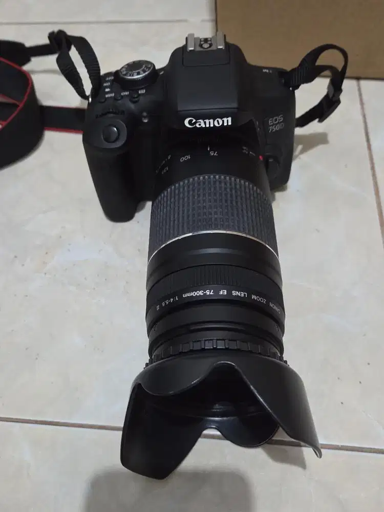 Canon 750 D bonus lensa dan tripod