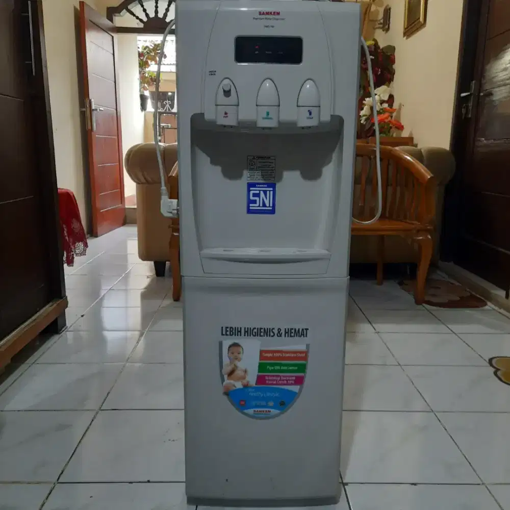 Dispenser merk sanken