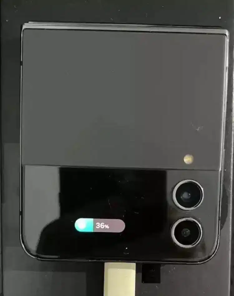 Samsung z flip 4 5G 8/256gb