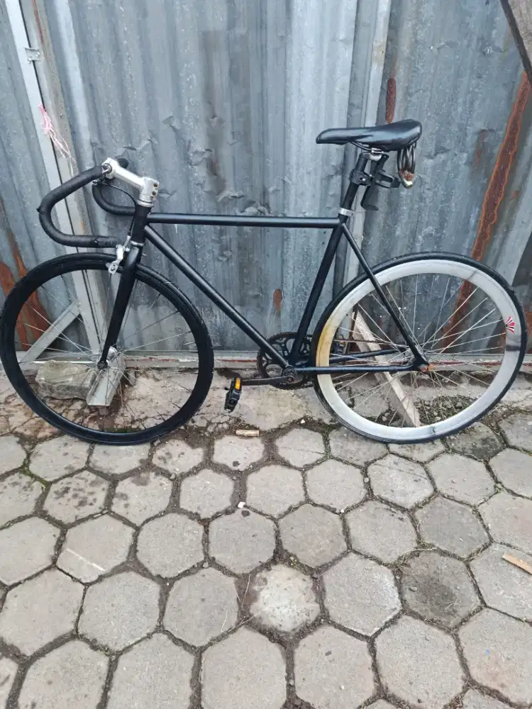 Sepeda fixie torpedo