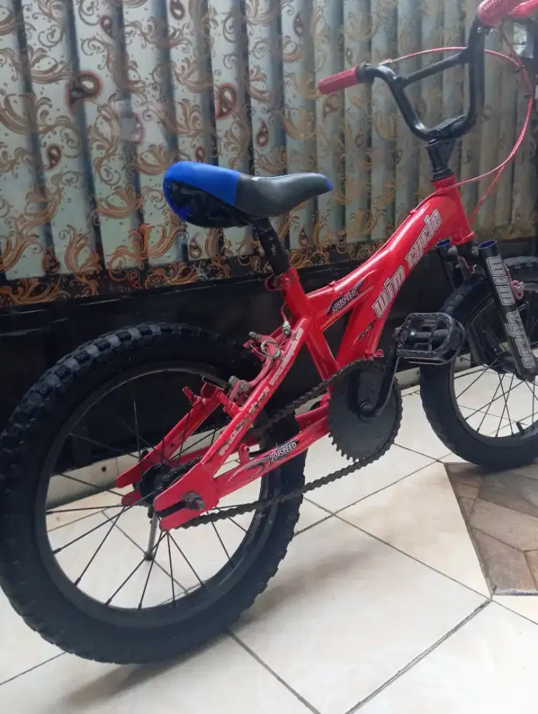 Dijual sepeda BMX anak masih bagus murah