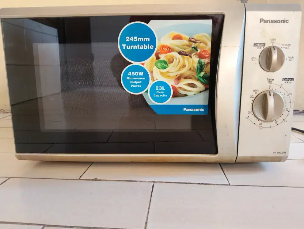 Microwave Panasonic NN-SM320M